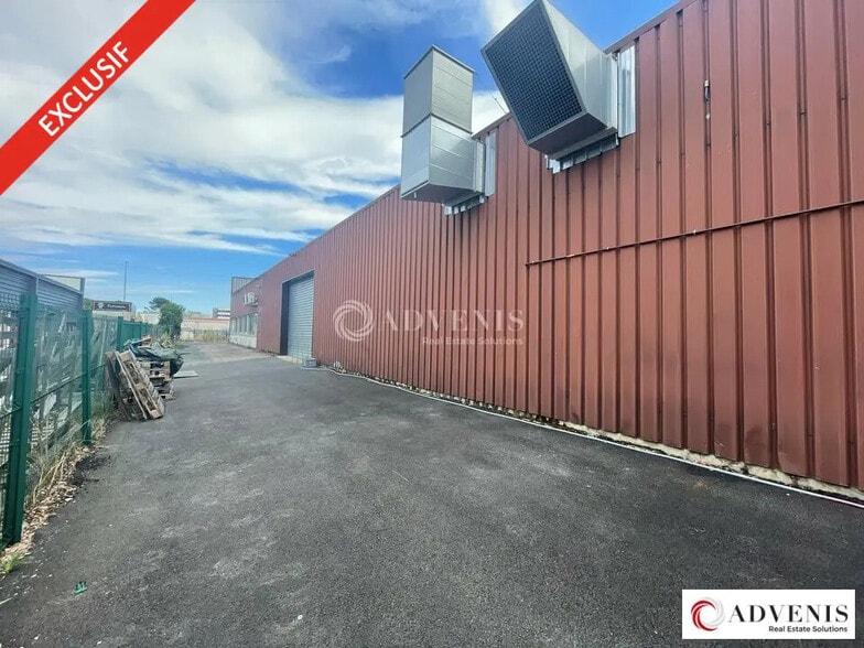 Local d’activités dans Pessac à louer - Photo de l’immeuble – Image 2 sur 11