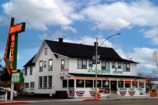 Plus de détails pour 205 Main St, Bridgeport, CA - Hôtellerie à vendre