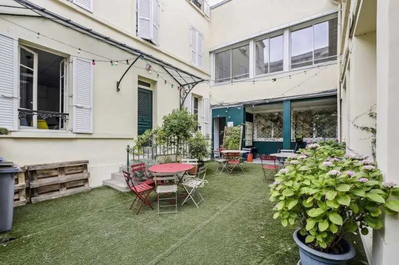 Bureau dans Neuilly-sur-Seine à louer - Photo de l’immeuble – Image 2 sur 8