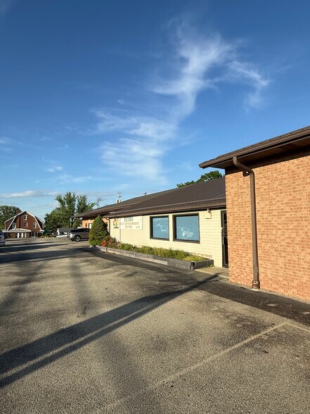 1035-1051 Morrell Ave, Connellsville, PA à louer - Photo de l’immeuble – Image 3 sur 5