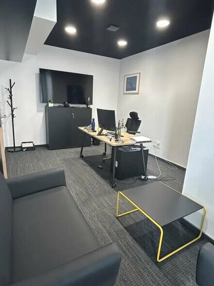 Bureau dans Nancy à louer - Photo de l’immeuble – Image 1 sur 9