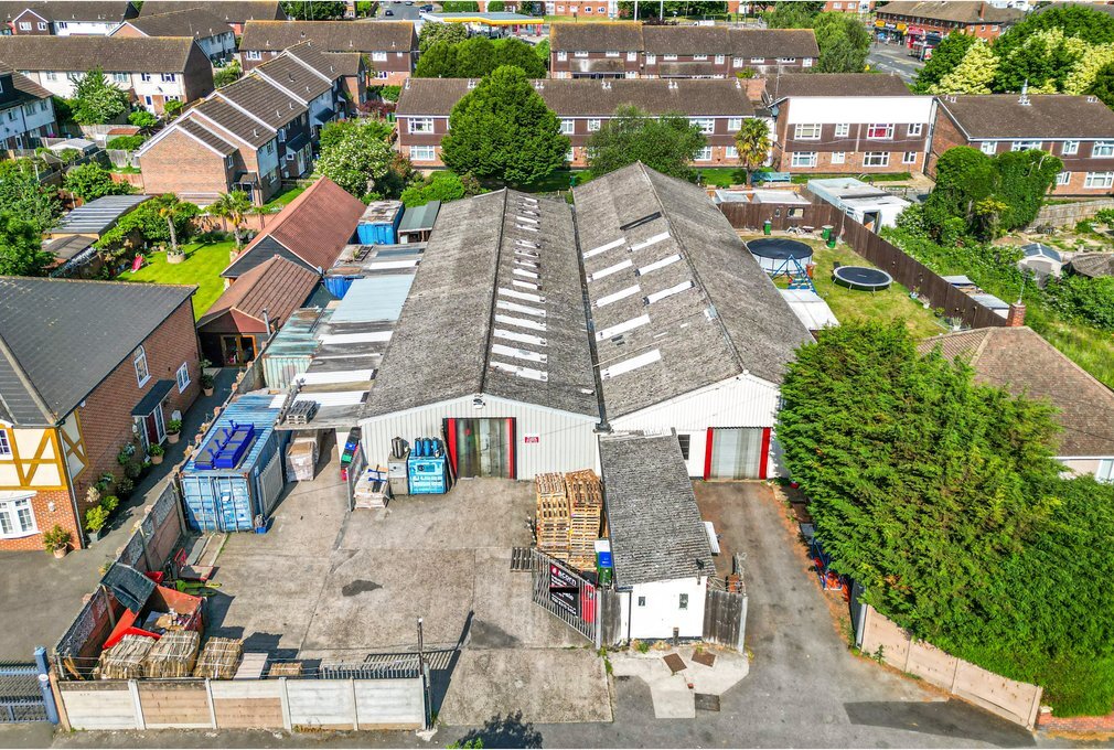 10A-10B Whitehall Ln, Erith à vendre Photo de l’immeuble– Image 1 sur 8