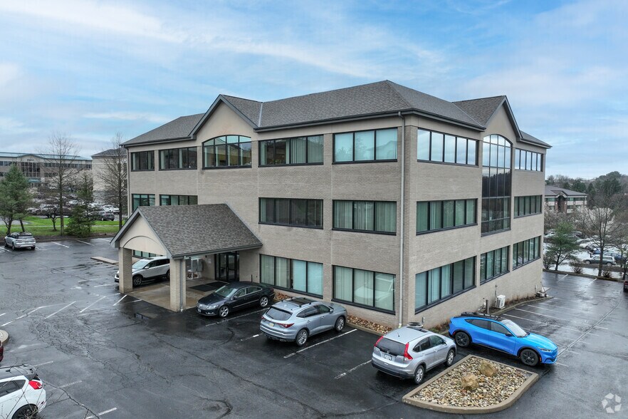 4500 Brooktree Rd, Wexford, PA à louer - Photo de l’immeuble – Image 2 sur 25