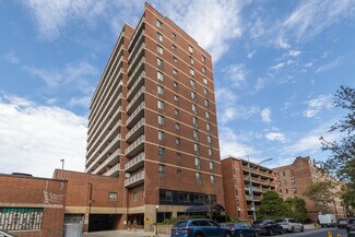 Plus de détails pour 13625 Maple Ave, Flushing, NY - Logement à vendre
