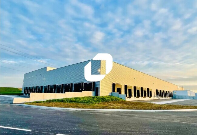 Plus de détails pour Local d’activités à vendre