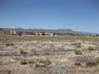 Terrain dans Kingman, AZ à vendre - Photo principale – Image 1 sur 13