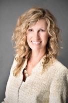 Deborah Knight