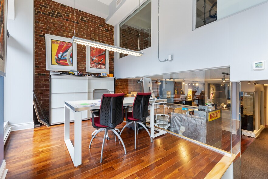 358-362 Rue Notre-Dame O, Montréal, QC à louer - Photo intérieure – Image 2 sur 16