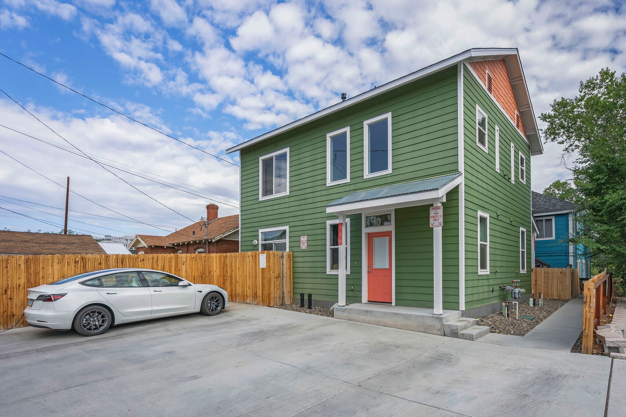 446 Roberts St, Reno, NV à vendre Photo de l’immeuble– Image 1 sur 9