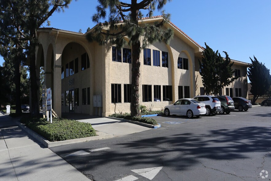 5450 Ralston St, Ventura, CA à louer - Photo de l’immeuble – Image 3 sur 23