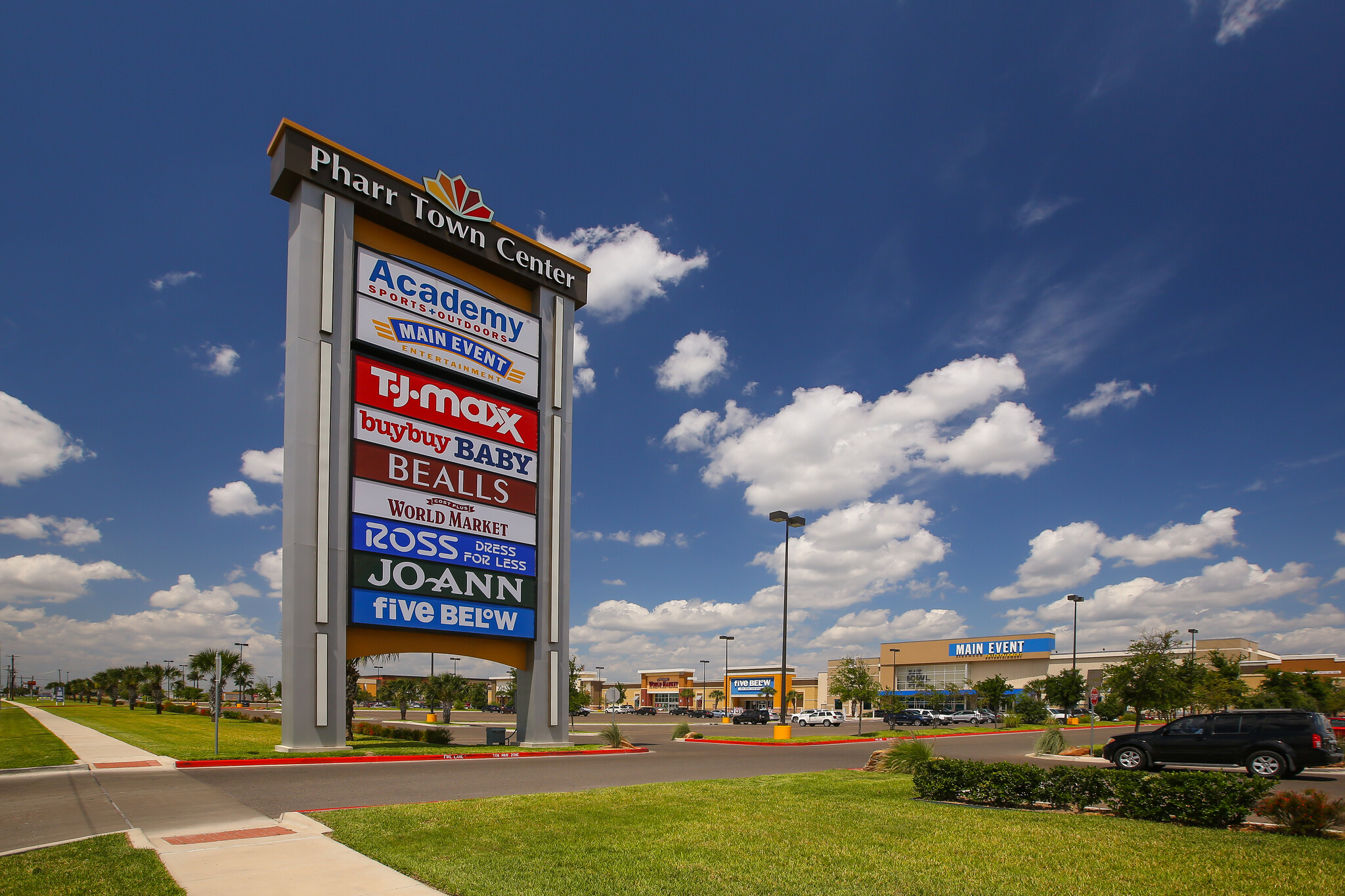 500 N Jackson Rd, Pharr, TX à louer Photo de l’immeuble– Image 1 sur 16