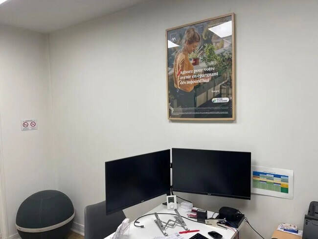 Plus de détails pour Local commercial à vendre