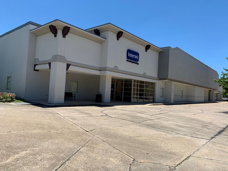 100-145 James Comeaux Rd, Lafayette, LA à louer - Photo de l’immeuble – Image 3 sur 6