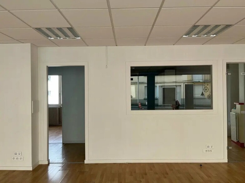 Local commercial dans Vannes à louer - Photo intérieure – Image 2 sur 3