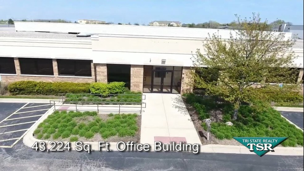 1025 Tri-State Pky, Gurnee, IL à vendre - Vidéo sur l’annonce professionnelle – Image 2 sur 5