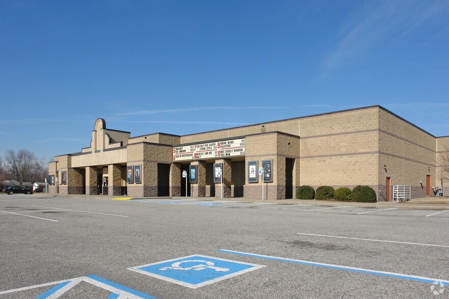 757 E Lewis And Clark Pky, Clarksville, IN à louer - Photo principale – Image 1 sur 2