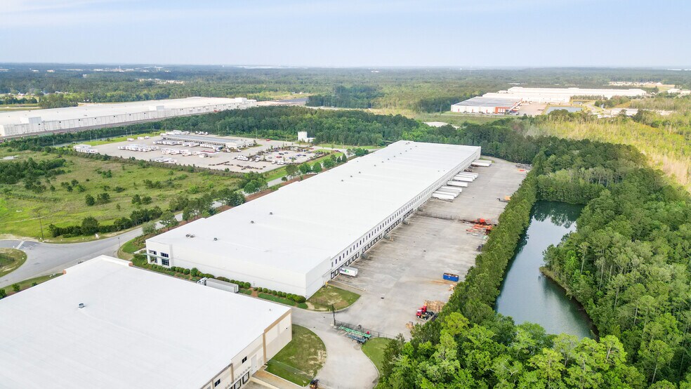 101-105 Sh Morgan Pky, Bloomingdale, GA à louer - Photo de l’immeuble – Image 3 sur 4