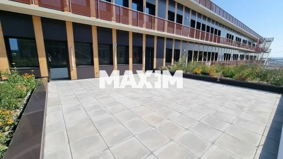 21-21 Avenue Francoise Giroud, Dijon à louer - Photo de l’immeuble – Image 2 sur 9