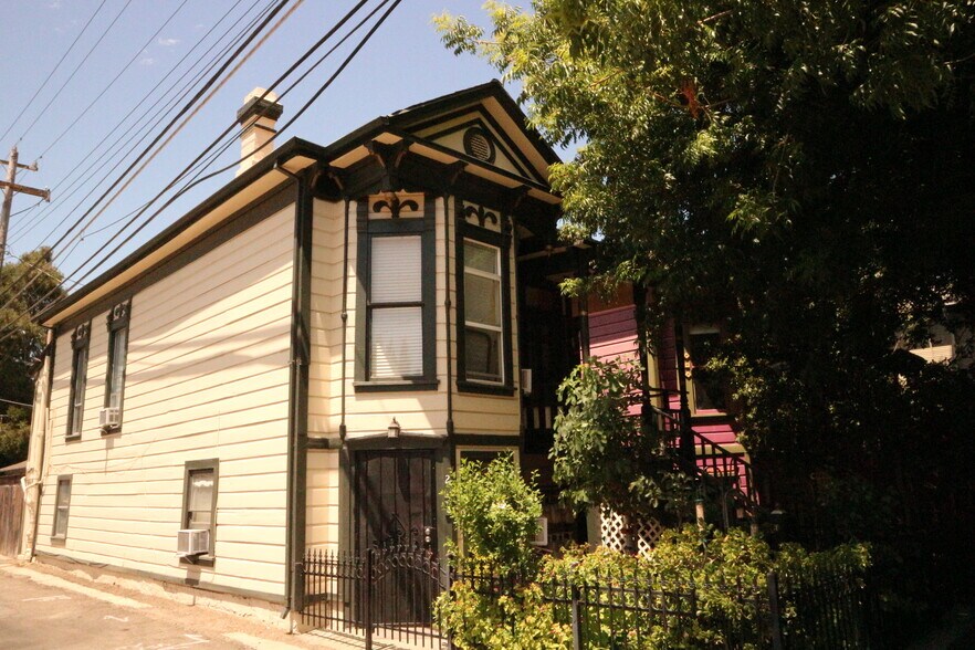 1514 19th, Sacramento, CA à vendre - Photo de l’immeuble – Image 1 sur 22