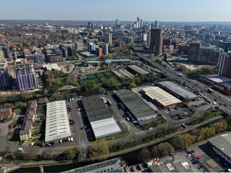 Wellington St, Leeds à louer - Photo de l’immeuble – Image 3 sur 3