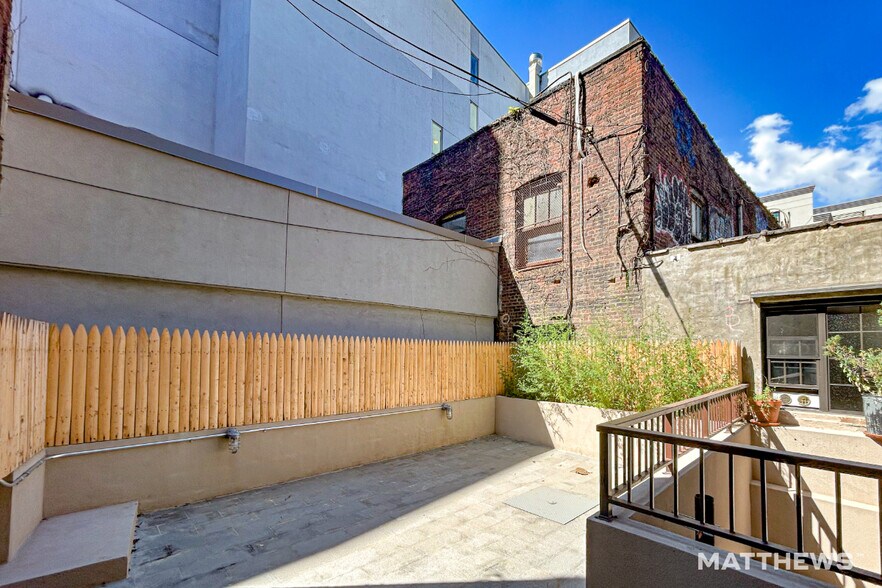 66 S 6th St, Brooklyn, NY à louer - Photo de l’immeuble – Image 2 sur 3
