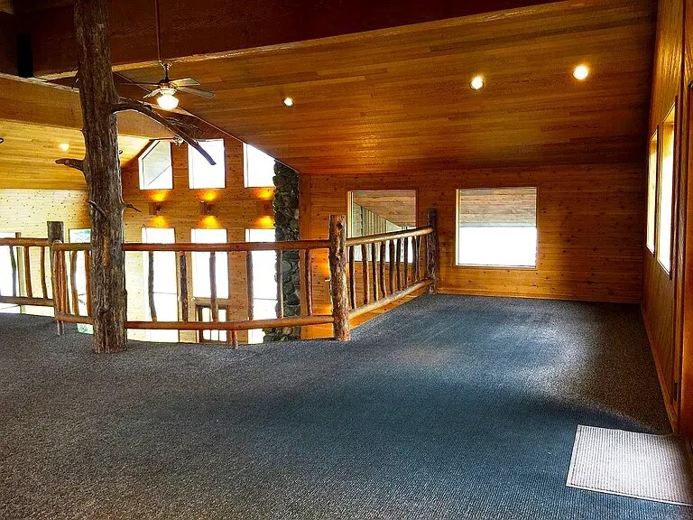 1015 Seeman St, Darrington, WA à louer - Photo de l’immeuble – Image 3 sur 5