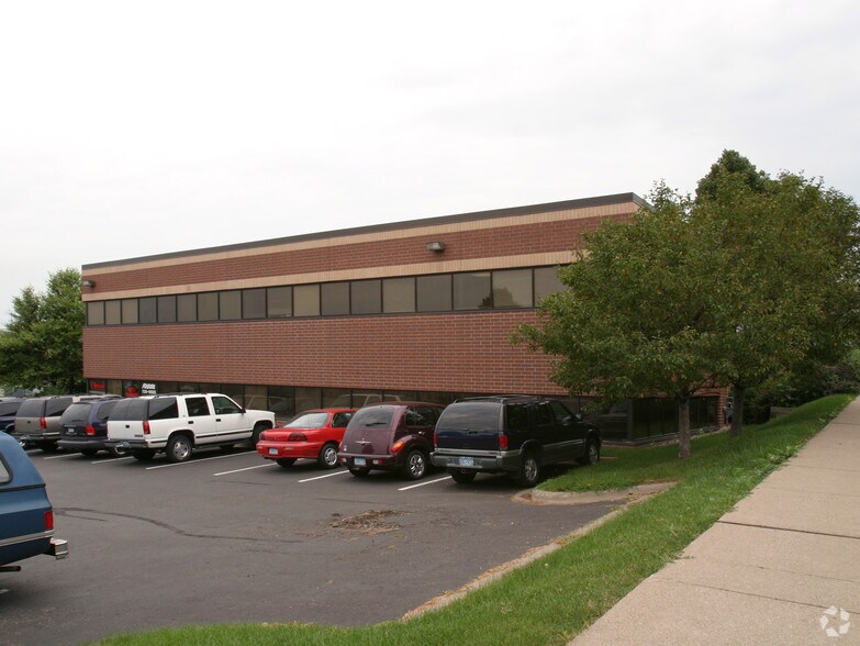 245 Ruth St N, Saint Paul, MN à louer - Photo de l’immeuble – Image 2 sur 5