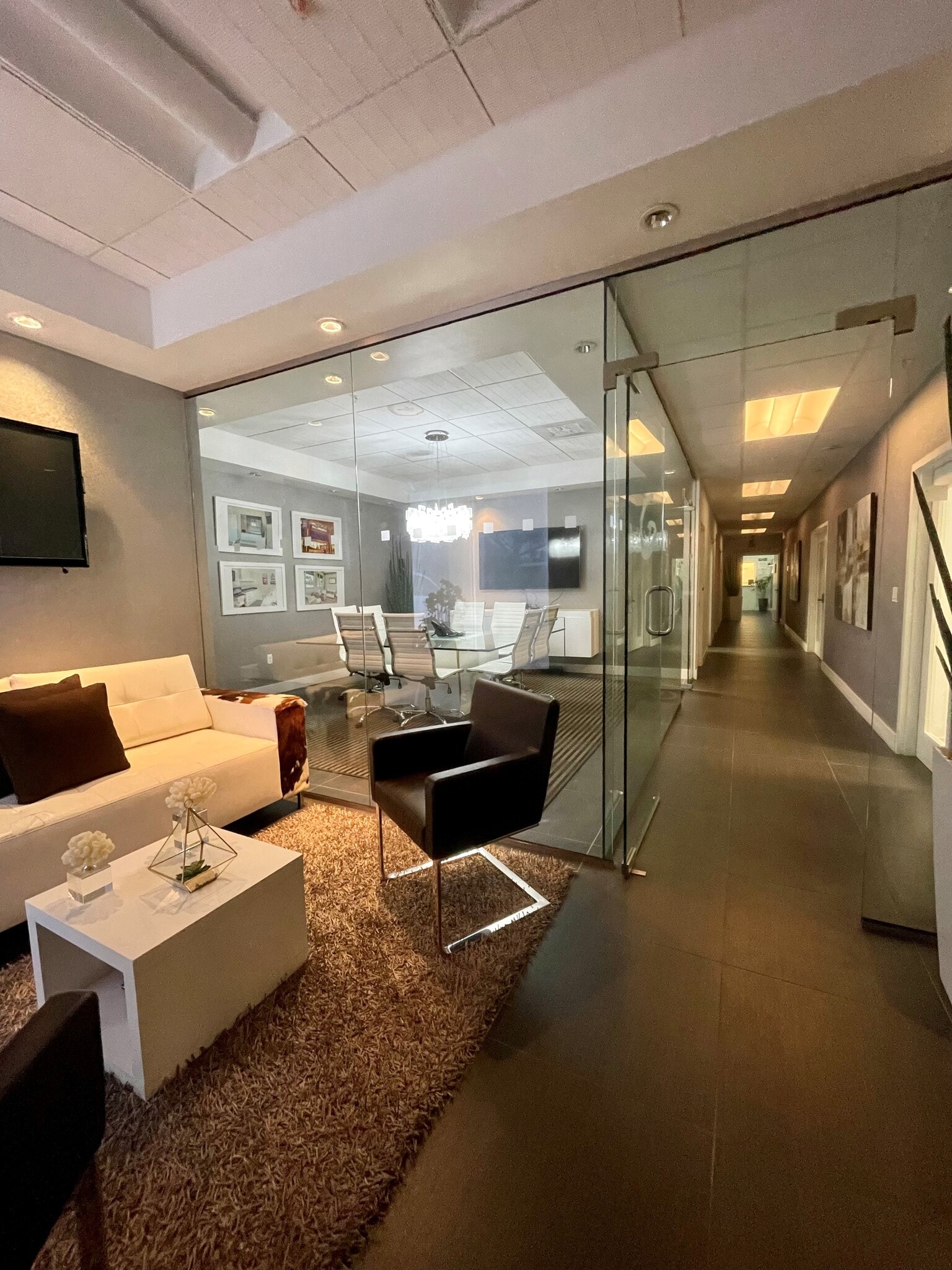 4350-4380 Oakes Rd, Davie, FL à louer Photo intérieure– Image 1 sur 8