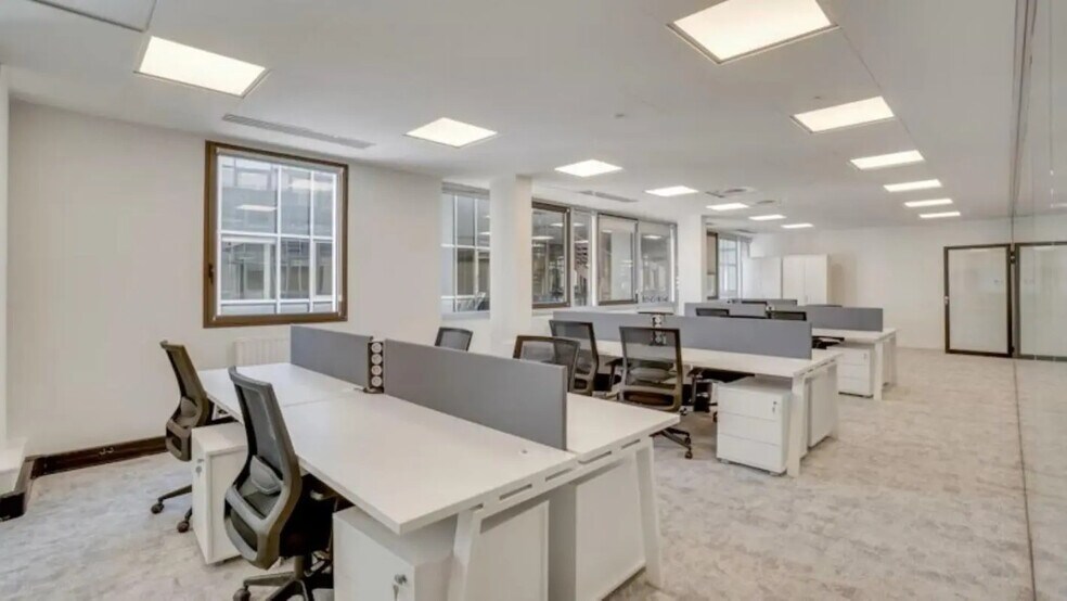 Bureau dans Paris à louer - Photo de l’immeuble – Image 2 sur 5