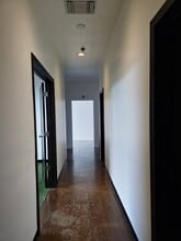 5645-5655 W. Adams Boulevard Blvd, Los Angeles, CA à louer Photo de l’immeuble– Image 1 sur 16