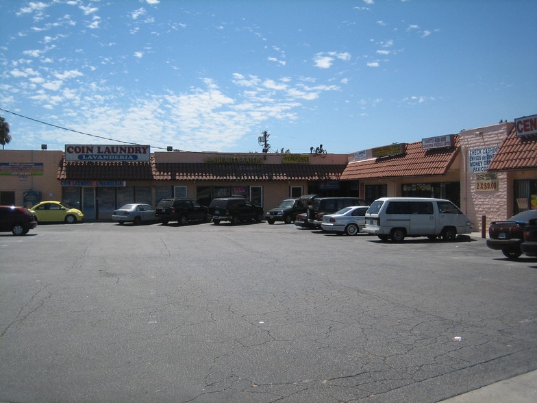 11479 San Fernando Rd, San Fernando, CA à louer - Photo principale – Image 3 sur 18