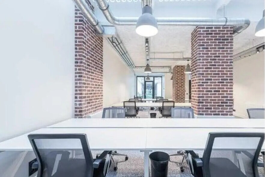 52 Rue Du Faubourg Montmartre, Paris à louer - Photo de l’immeuble – Image 3 sur 17