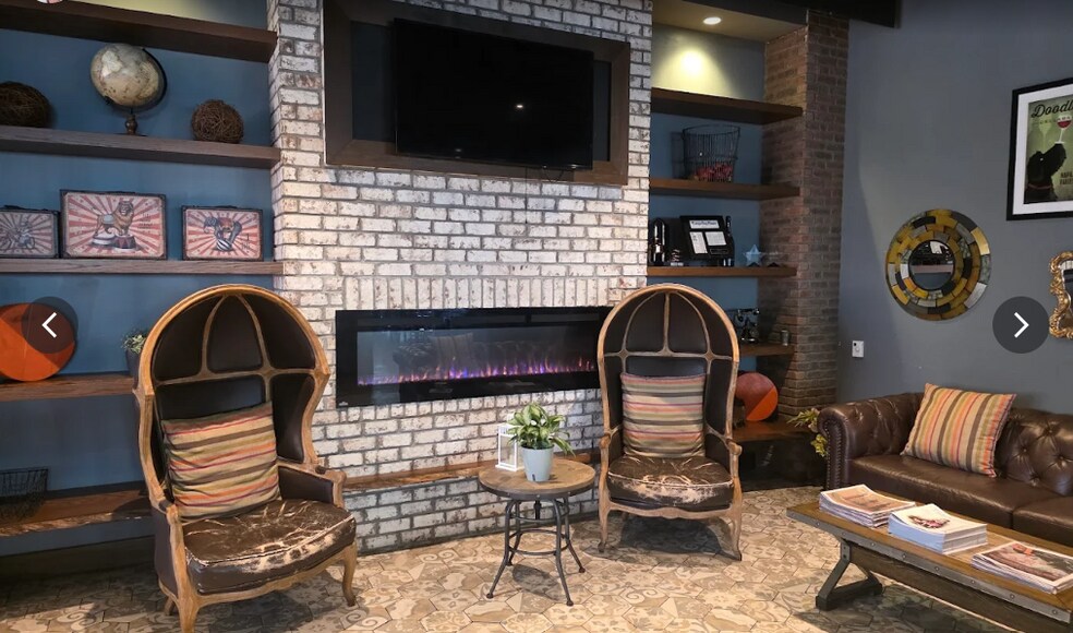 100 Central Ave, Saint Petersburg, FL à louer - Photo de l’immeuble – Image 3 sur 5