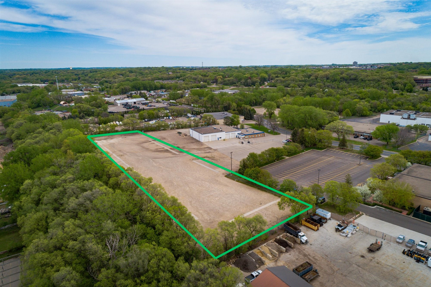 3303 Terminal Dr, Eagan, MN à louer - Photo de l’immeuble – Image 1 sur 6
