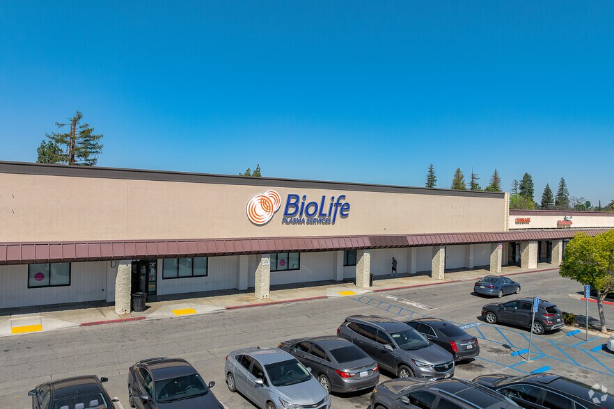 Ming Around the Corner portefeuille de 2 biens à vendre sur LoopNet.fr - Photo principale – Image 2 sur 4