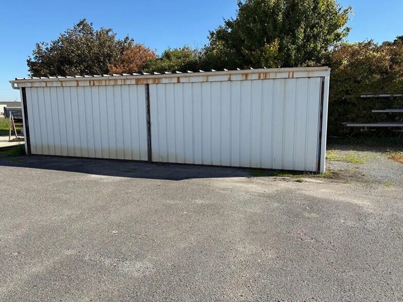 Local d'activités dans Pons à vendre - Photo de l’immeuble – Image 3 sur 18