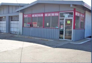 Plus de détails pour 22411 S Chrysler Ave, Hazel Park, MI - Local commercial à louer