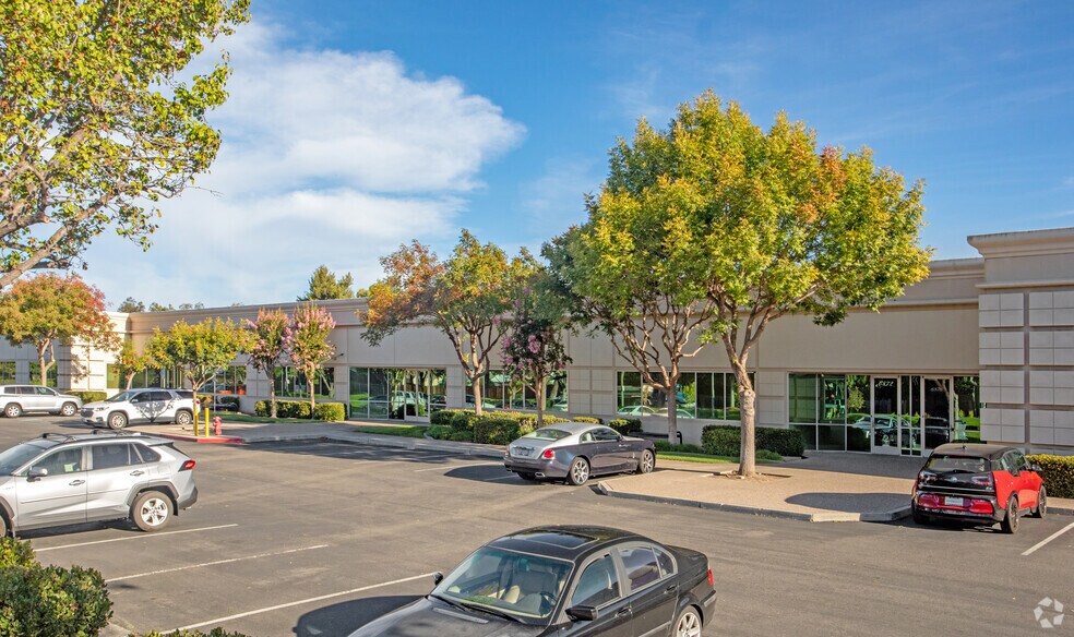 6860-6878 Santa Teresa Blvd, San Jose, CA à louer - Photo de l’immeuble – Image 2 sur 10
