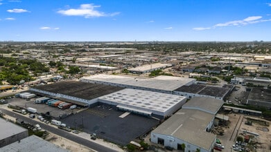 5530 NW 32nd Ct, Miami, FL à louer Aérien– Image 1 sur 15