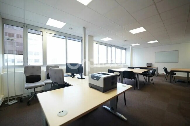 Plus de détails pour Bureau à vendre