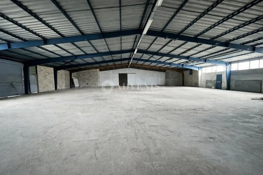 Local d'activités dans Mareuil-lès-Meaux à vendre - Photo intérieure – Image 3 sur 6