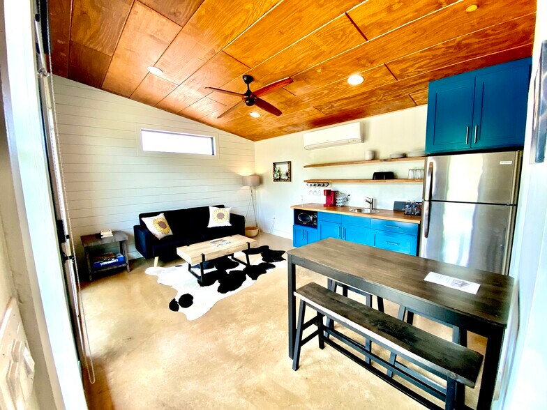 405 Martin rd, Dripping Springs, TX à vendre - Photo de l’immeuble – Image 2 sur 16