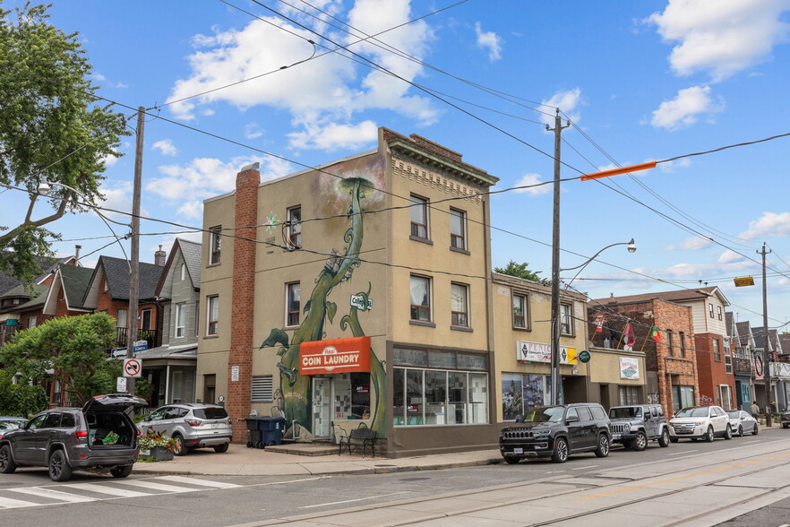 1264 College St, Toronto, ON à vendre - Photo de l’immeuble – Image 1 sur 8