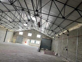 Plus de détails pour Local d'activités à louer