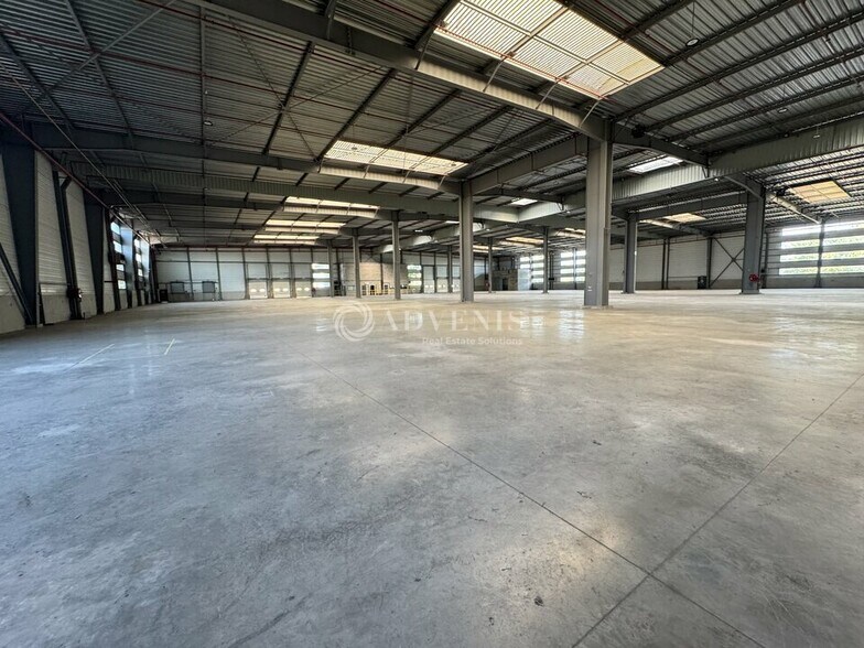 Industriel/Logistique dans Saint Michel Sur Orge à louer - Photo de l’immeuble – Image 3 sur 7