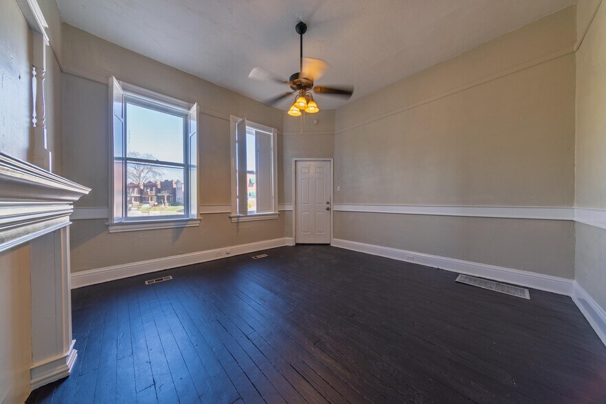 3244 Gravois Ave, Saint Louis, MO à vendre - Photo de l’immeuble – Image 3 sur 52