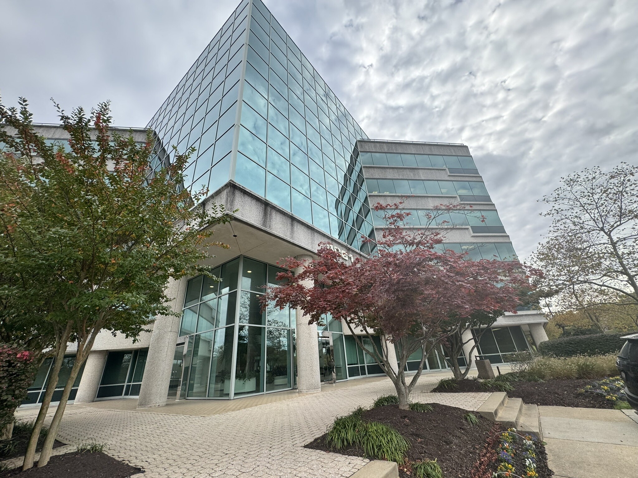 4061 Powder Mill Rd, Beltsville, MD à louer Photo de l’immeuble– Image 1 sur 6