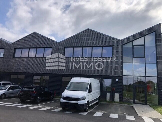 Plus de détails pour Local d’activités à vendre