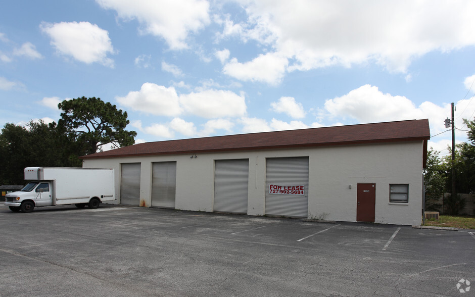 11529 State Road 52, Hudson, FL à vendre - Photo principale – Image 1 sur 2