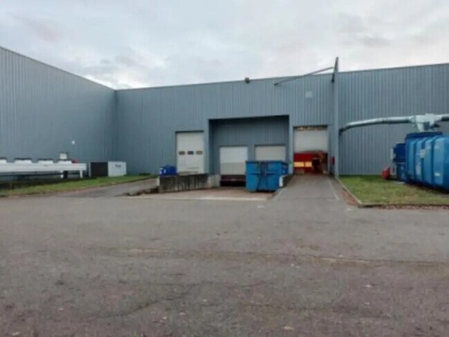 Plus de détails pour Local d’activités à vendre